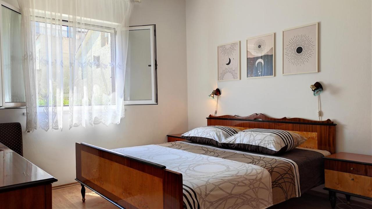 Apartments Ljilja Sea View Слатине Экстерьер фото