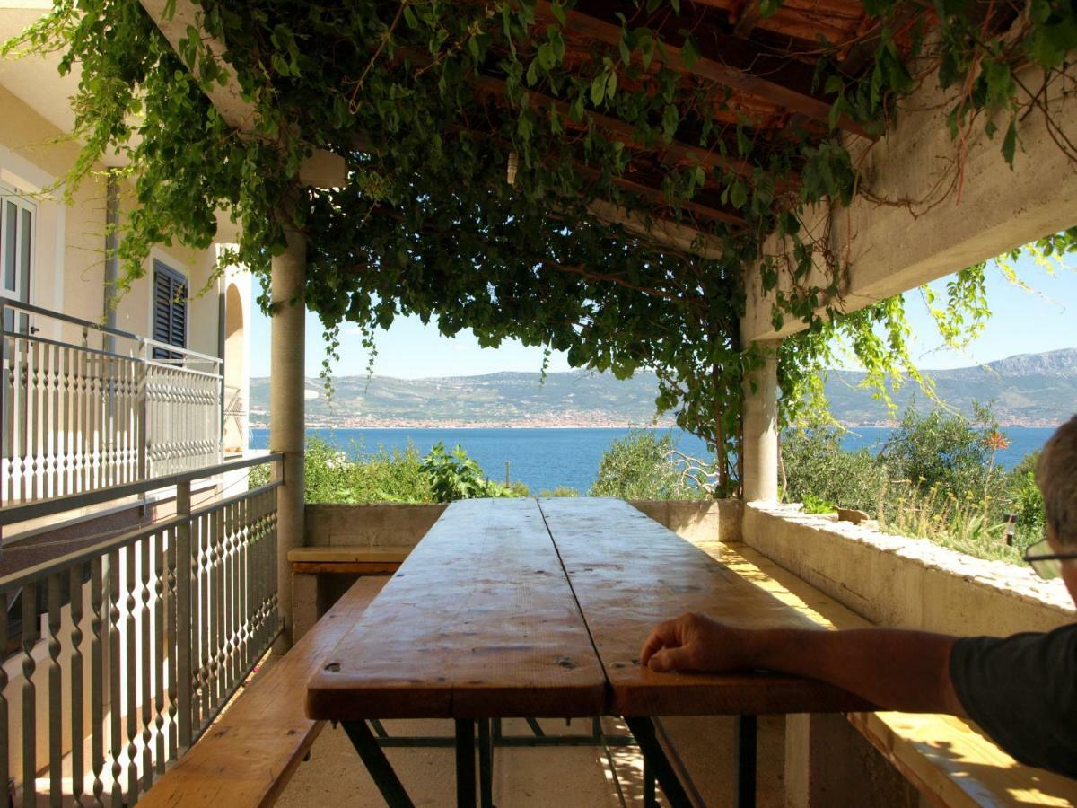 Apartments Ljilja Sea View Слатине Экстерьер фото